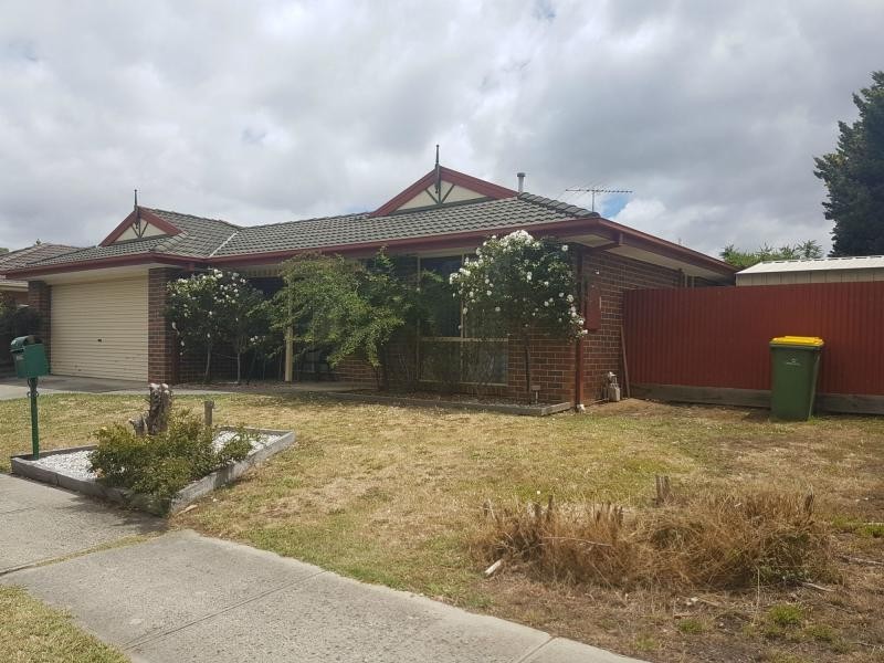 23 Pommel Street, Pakenham VIC 3810