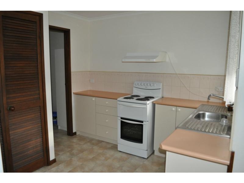 Unit 4/11 Roseberry Street, Lang Lang VIC 3984