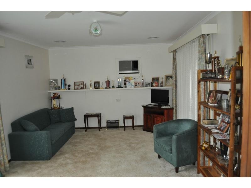 Unit 4/11 Roseberry Street, Lang Lang VIC 3984