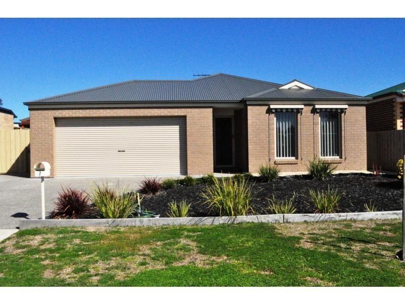 7 Thom Road, Lang Lang VIC 3984