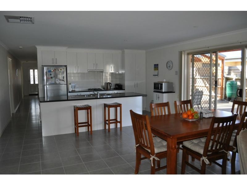 7 Thom Road, Lang Lang VIC 3984