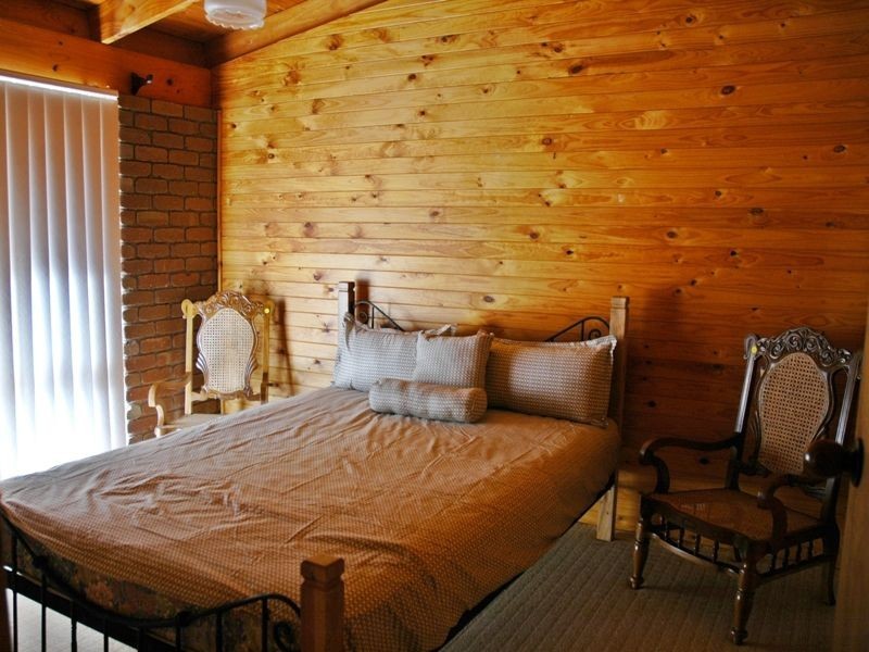 5 Wonthaggi Crescent, San Remo VIC 3925