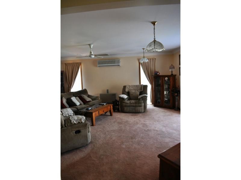 21 Grange Court, Koo Wee Rup VIC 3981