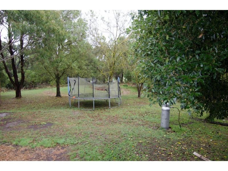 175 Henrys Road, Nyora VIC 3987