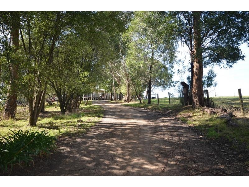 175 Henrys Road, Nyora VIC 3987