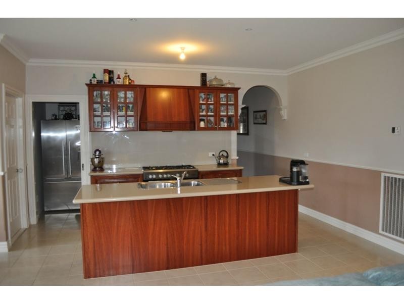 8 Townley Road, Koo Wee Rup VIC 3981