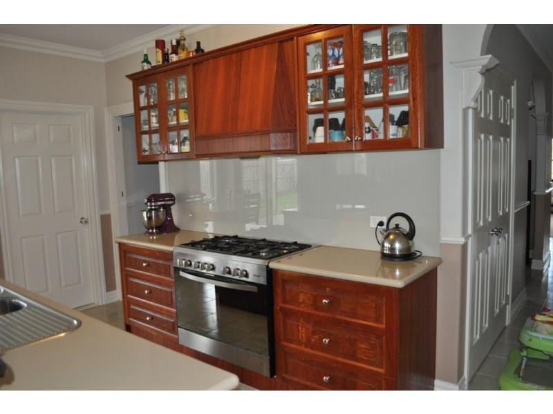 8 Townley Road, Koo Wee Rup VIC 3981