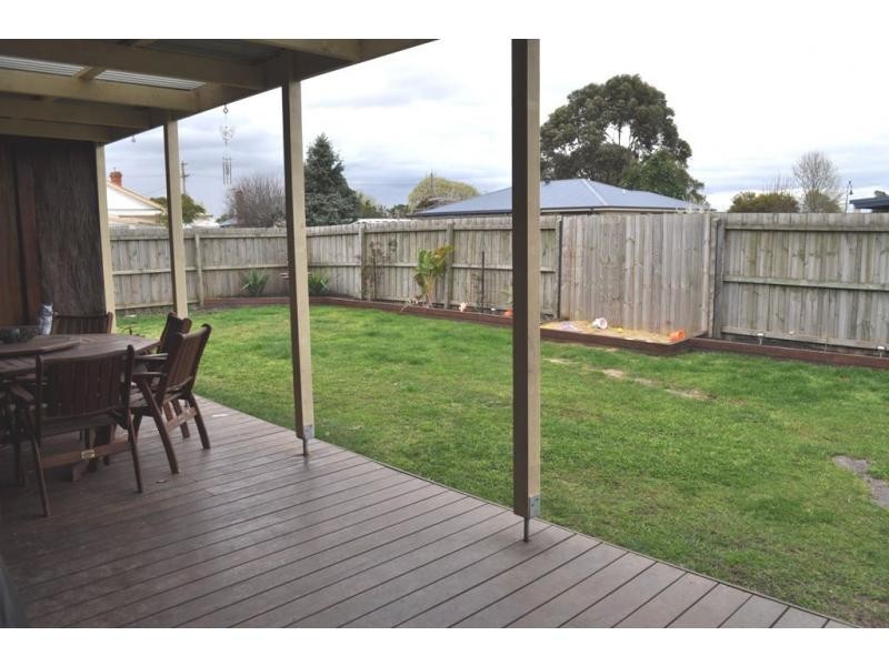 8 Townley Road, Koo Wee Rup VIC 3981