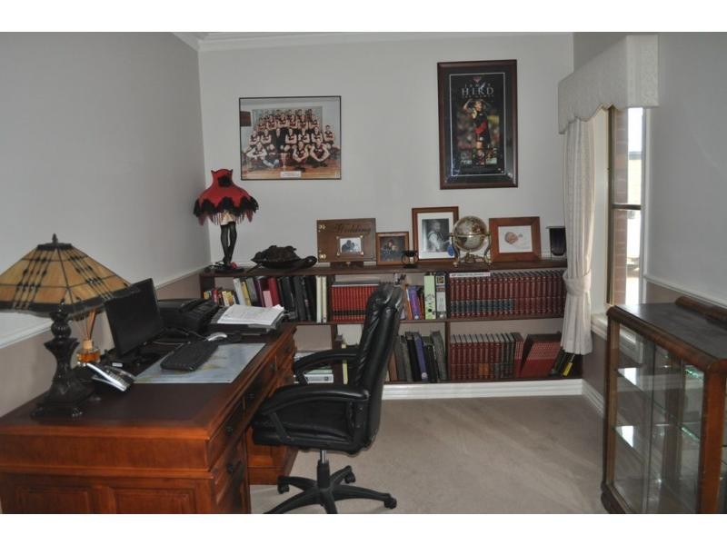 8 Townley Road, Koo Wee Rup VIC 3981