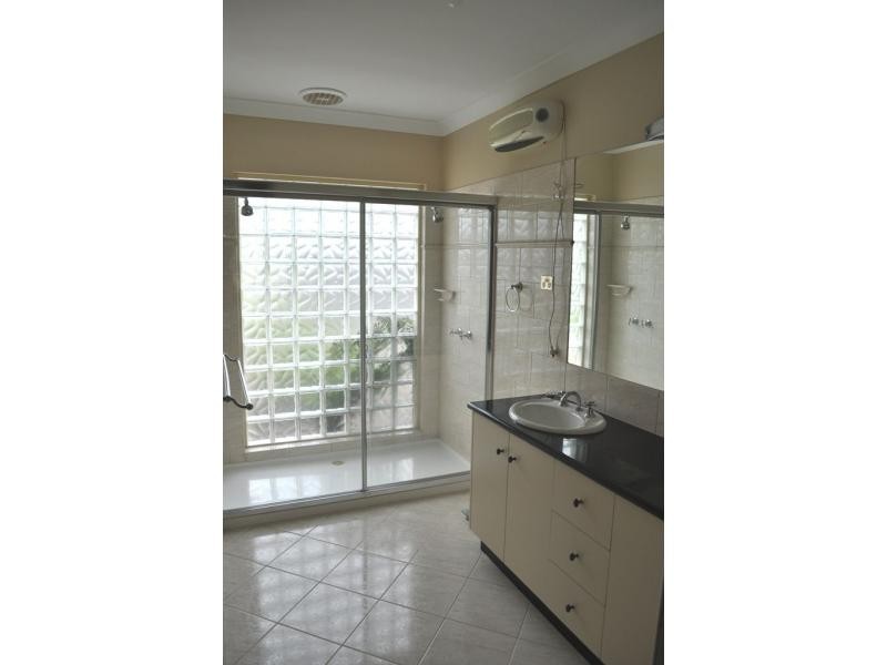 25 Supreme Close, Koo Wee Rup VIC 3981
