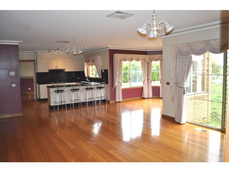 25 Supreme Close, Koo Wee Rup VIC 3981