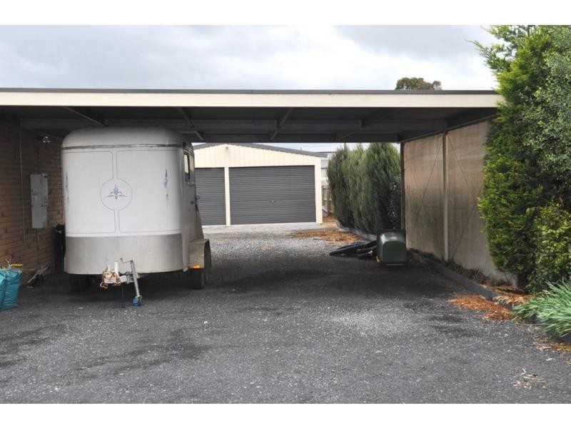 25 Supreme Close, Koo Wee Rup VIC 3981