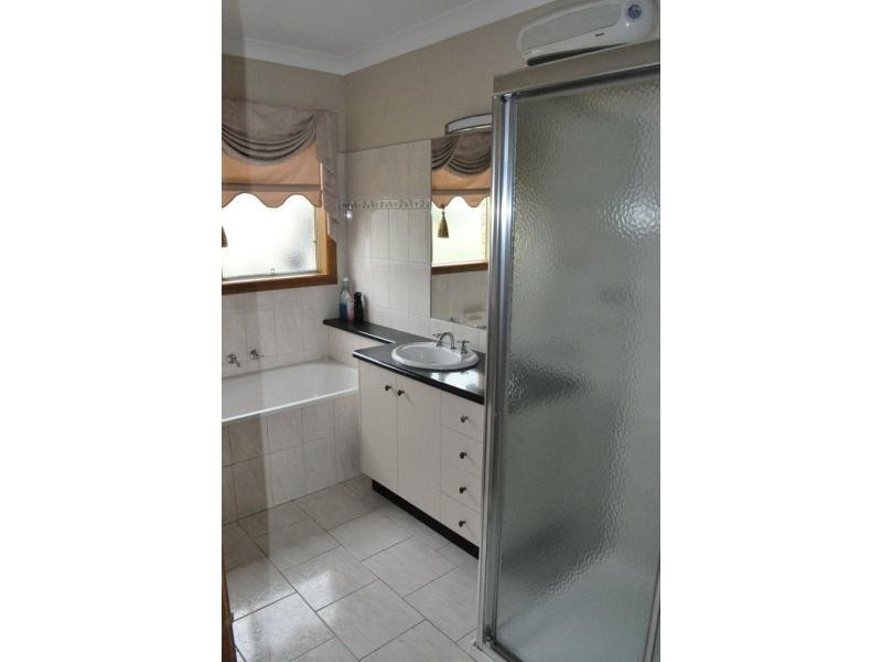 25 Supreme Close, Koo Wee Rup VIC 3981
