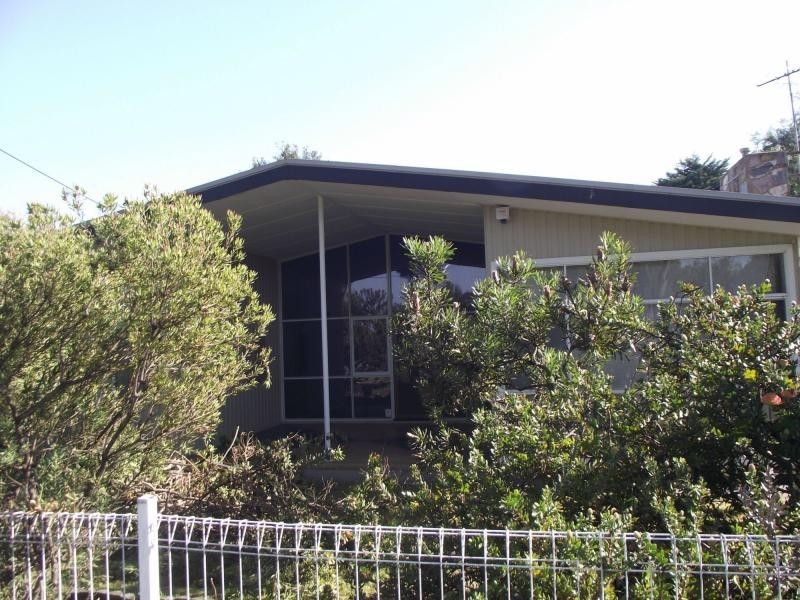 38 South Gippsland Highway, Tooradin VIC 3980