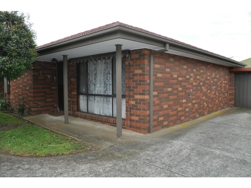 Unit 2/11 Blackfish Drive, Koo Wee Rup VIC 3981
