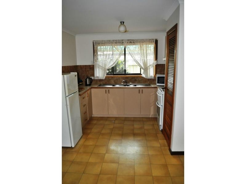 Unit 2/11 Blackfish Drive, Koo Wee Rup VIC 3981