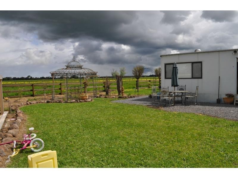 275 McDonald Drain Road, Koo Wee Rup VIC 3981