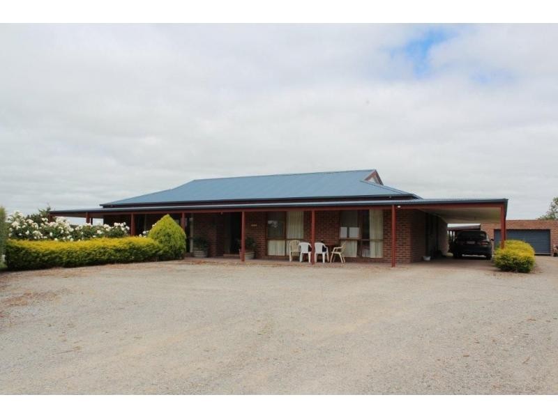 450 Nine Mile Road, Cora Lynn VIC 3814