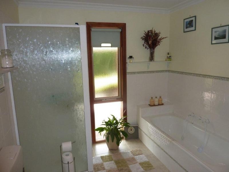 450 Nine Mile Road, Cora Lynn VIC 3814