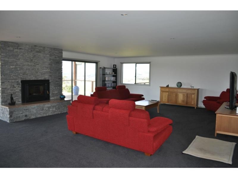 21 Henrys Road, Nyora VIC 3987