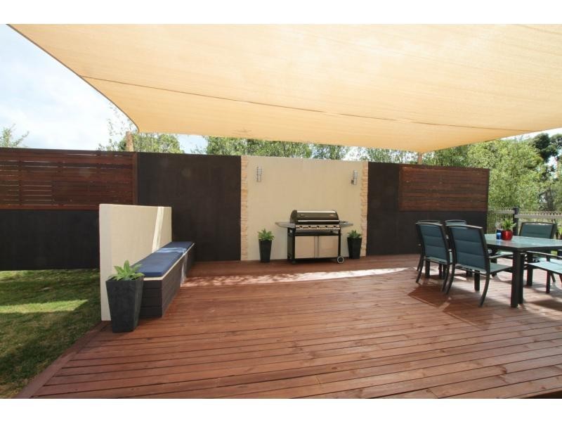 15 Hatchs Road, Nyora VIC 3987
