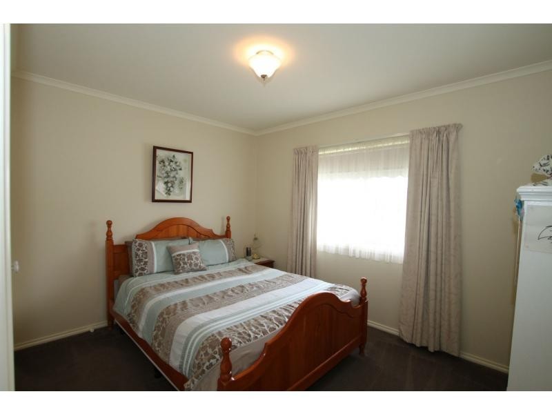 15 Hatchs Road, Nyora VIC 3987