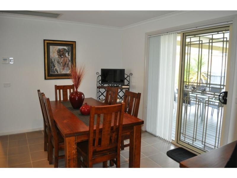 Unit 9/8a Henry Street, Koo Wee Rup VIC 3981