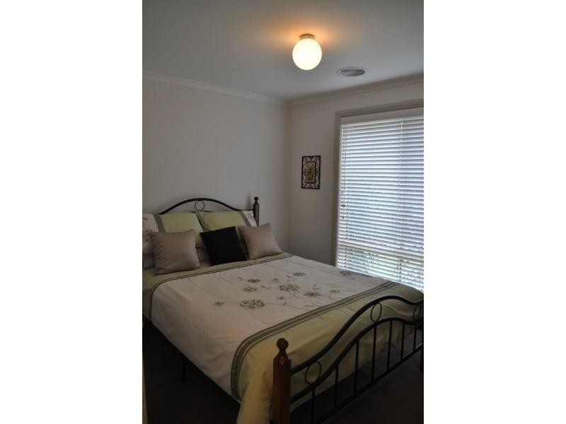 Unit 9/8a Henry Street, Koo Wee Rup VIC 3981