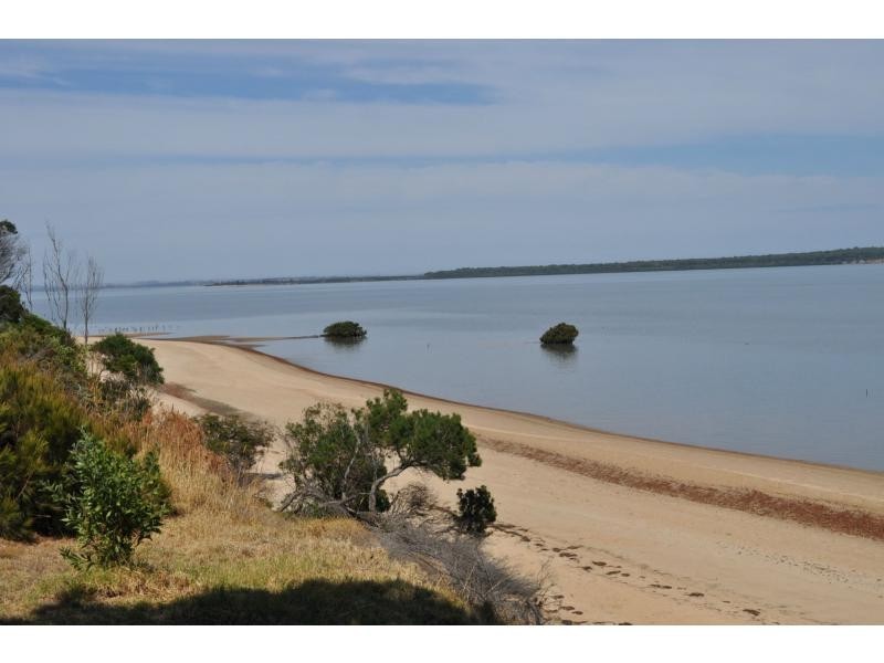 22 Foreshore Road, Jam Jerrup VIC 3984