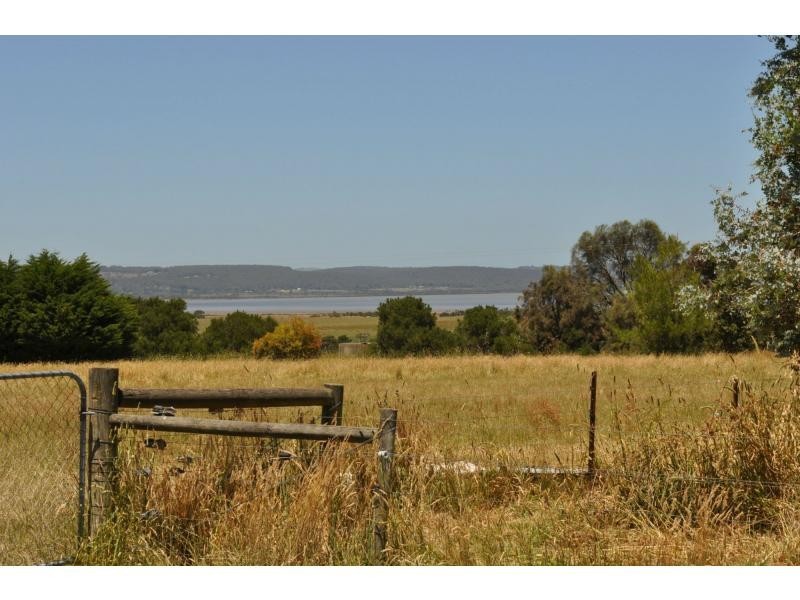 204 Bay Road, Jam Jerrup VIC 3984