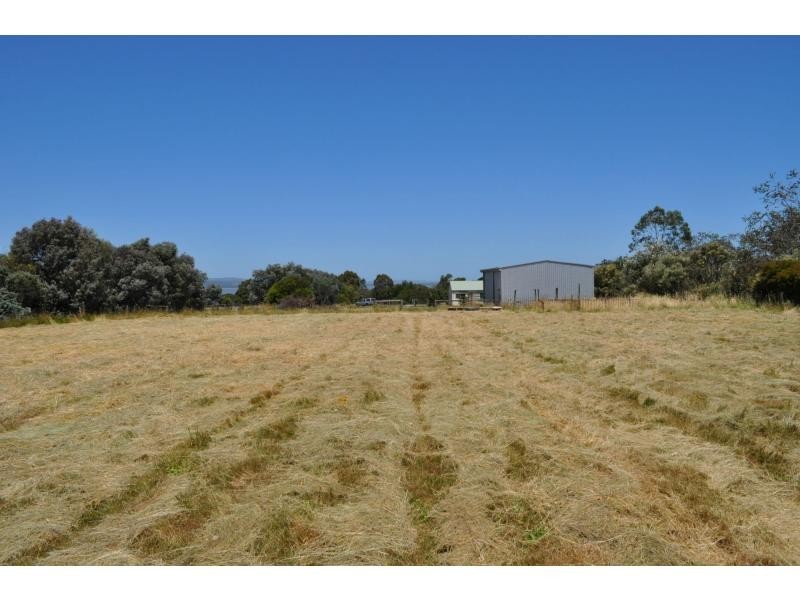 204 Bay Road, Jam Jerrup VIC 3984