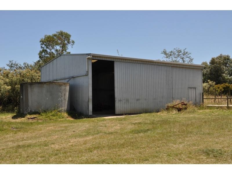 204 Bay Road, Jam Jerrup VIC 3984