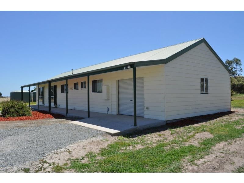 204 Bay Road, Jam Jerrup VIC 3984