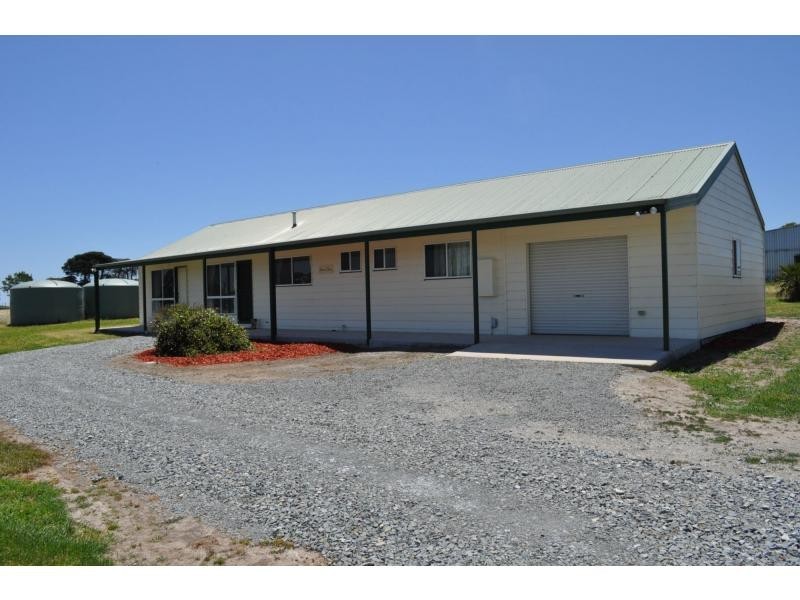 204 Bay Road, Jam Jerrup VIC 3984