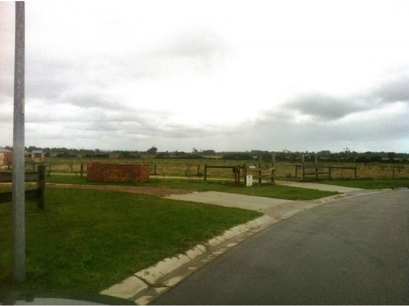 53-55 Gainsborough Avenue, Lang Lang VIC 3984