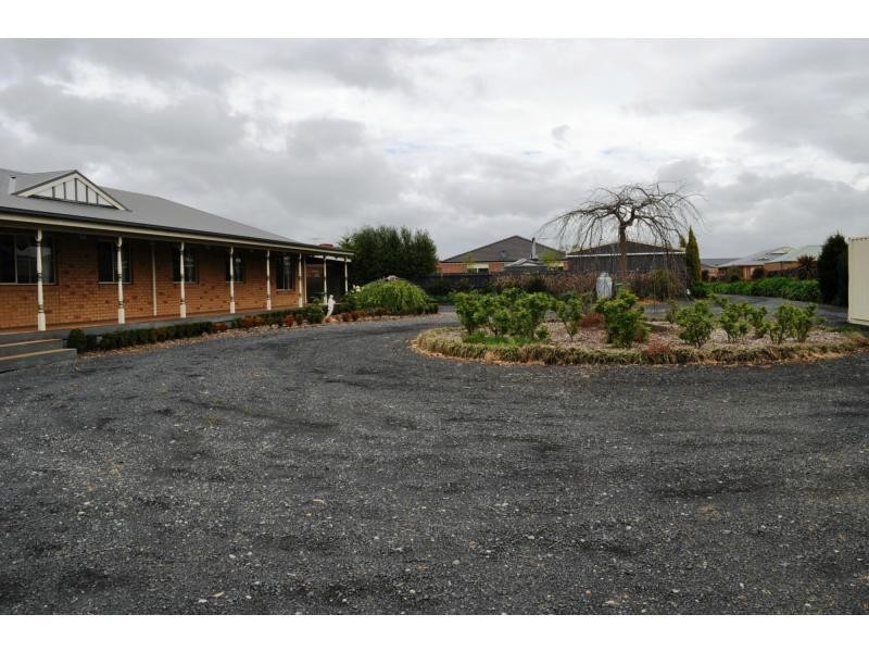 25 Supreme Close, Koo Wee Rup VIC 3981