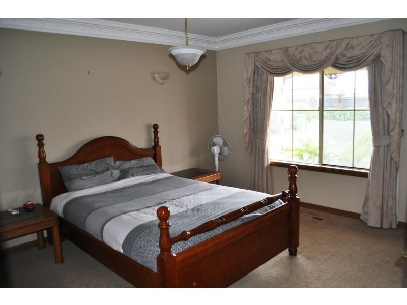 25 Supreme Close, Koo Wee Rup VIC 3981