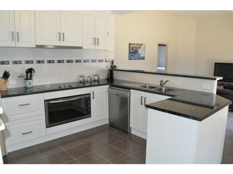 18 Dwyer Court, Koo Wee Rup VIC 3981