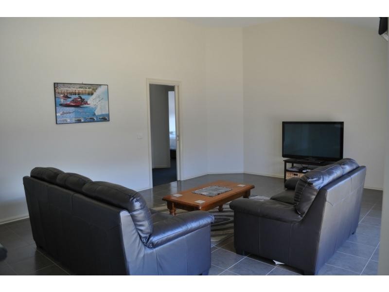 18 Dwyer Court, Koo Wee Rup VIC 3981