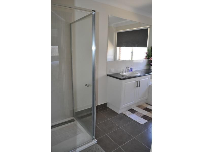 18 Dwyer Court, Koo Wee Rup VIC 3981