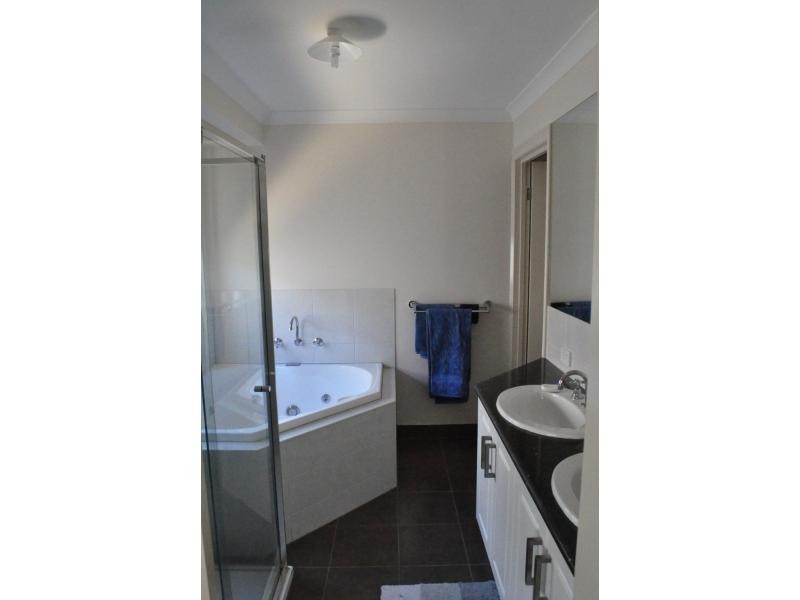 18 Dwyer Court, Koo Wee Rup VIC 3981