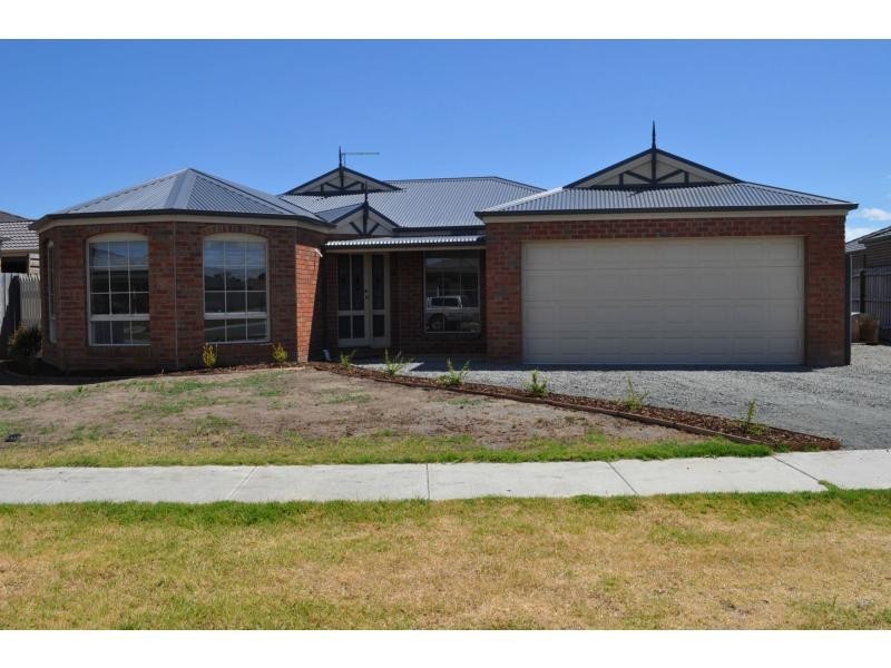 18 Dwyer Court, Koo Wee Rup VIC 3981