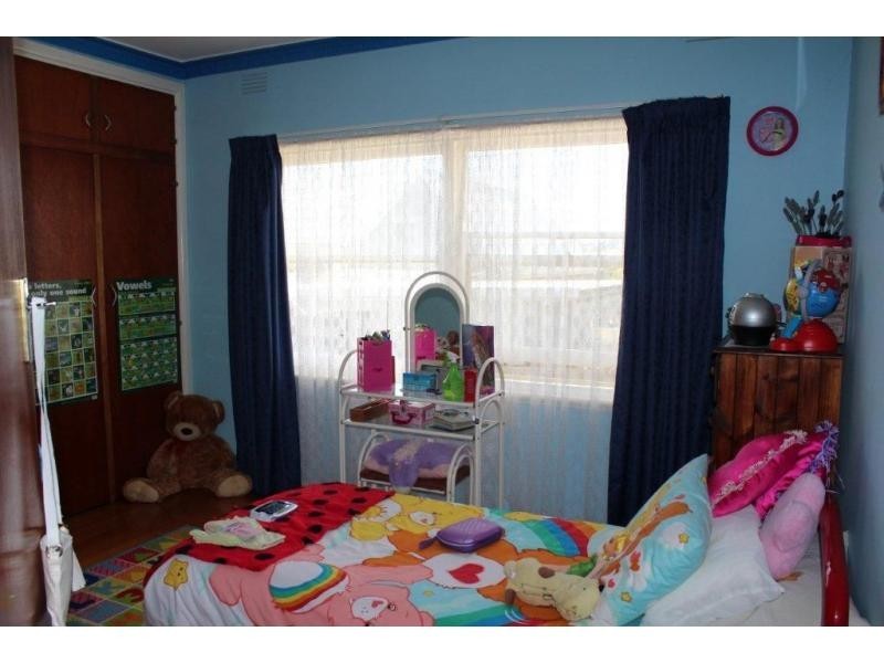 2 Clarence Street, Loch VIC 3945