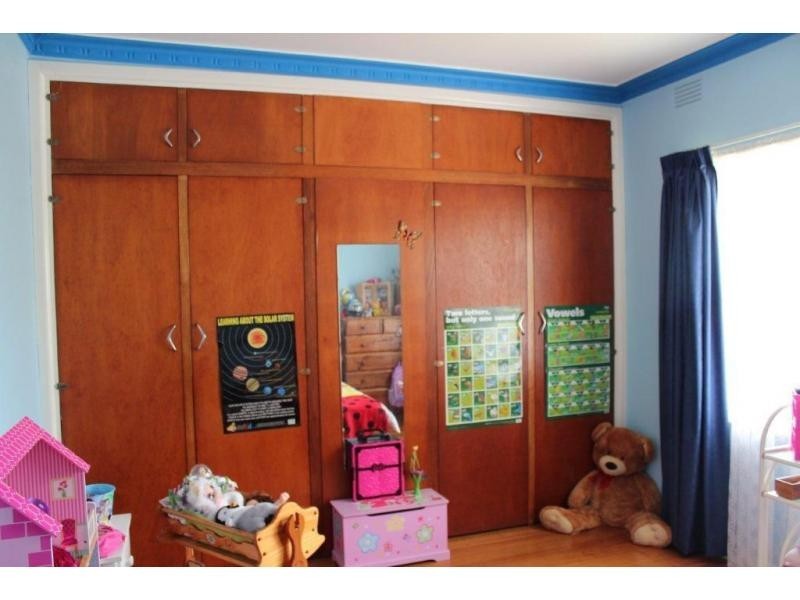 2 Clarence Street, Loch VIC 3945