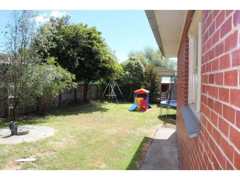 2 Clarence Street, Loch VIC 3945