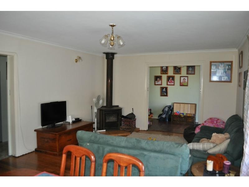 32 Henry Street, Koo Wee Rup VIC 3981