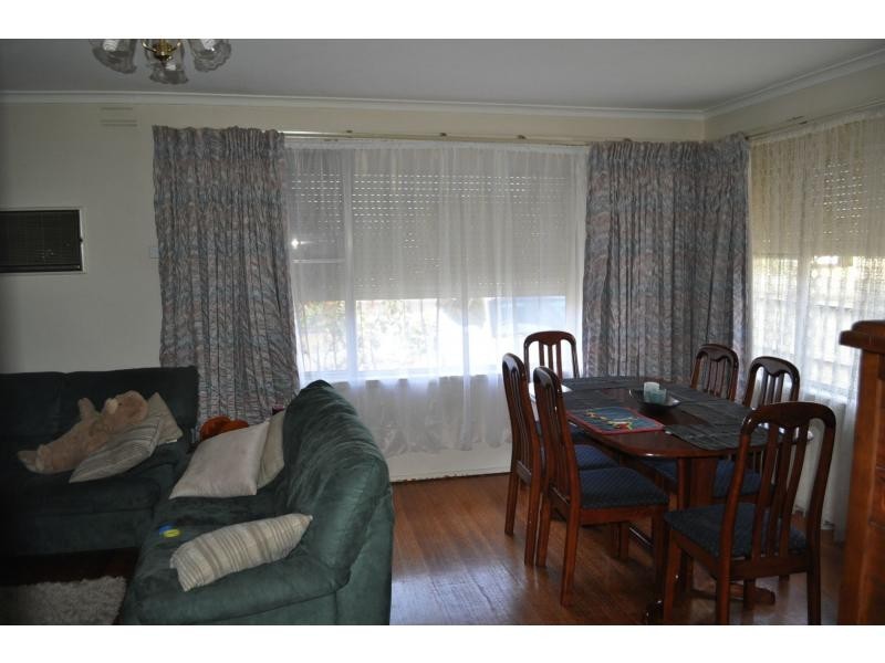 32 Henry Street, Koo Wee Rup VIC 3981