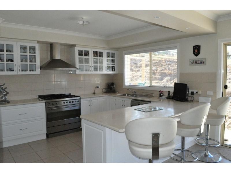 8 Mia Crescent, Nyora VIC 3987