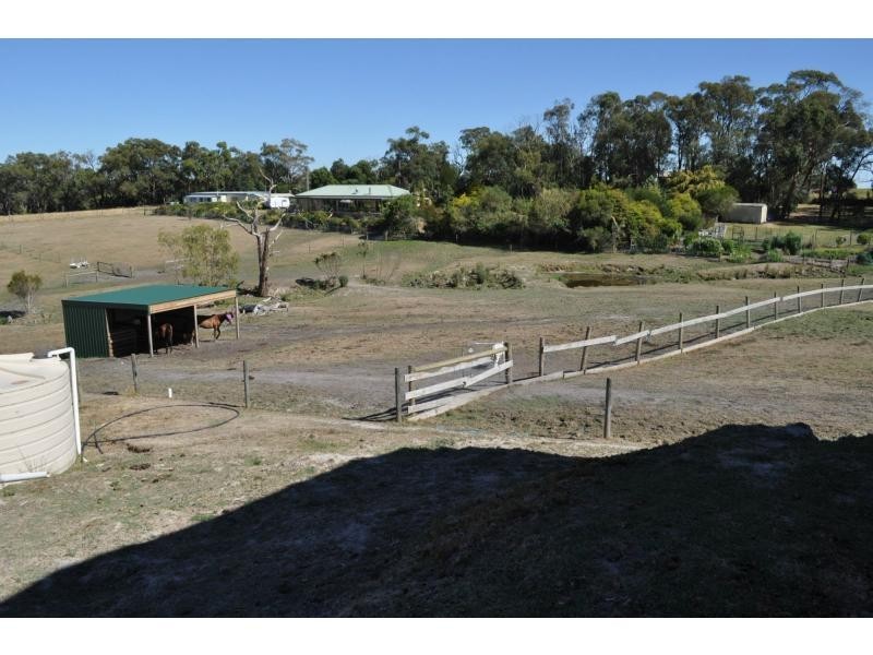 8 Mia Crescent, Nyora VIC 3987
