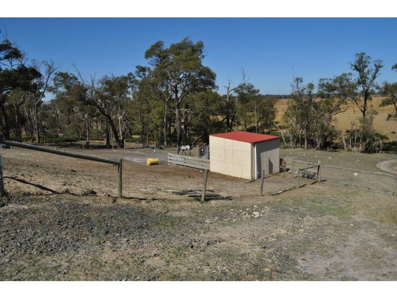 8 Mia Crescent, Nyora VIC 3987